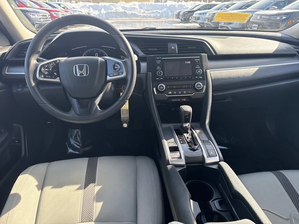 2019 Honda Civic 10th Gen - Image 14 of 21