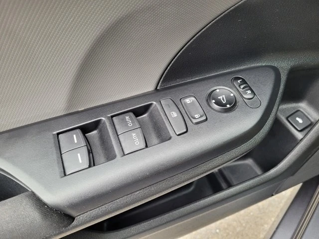2019 Honda Civic 10th Gen - Image 16 of 27
