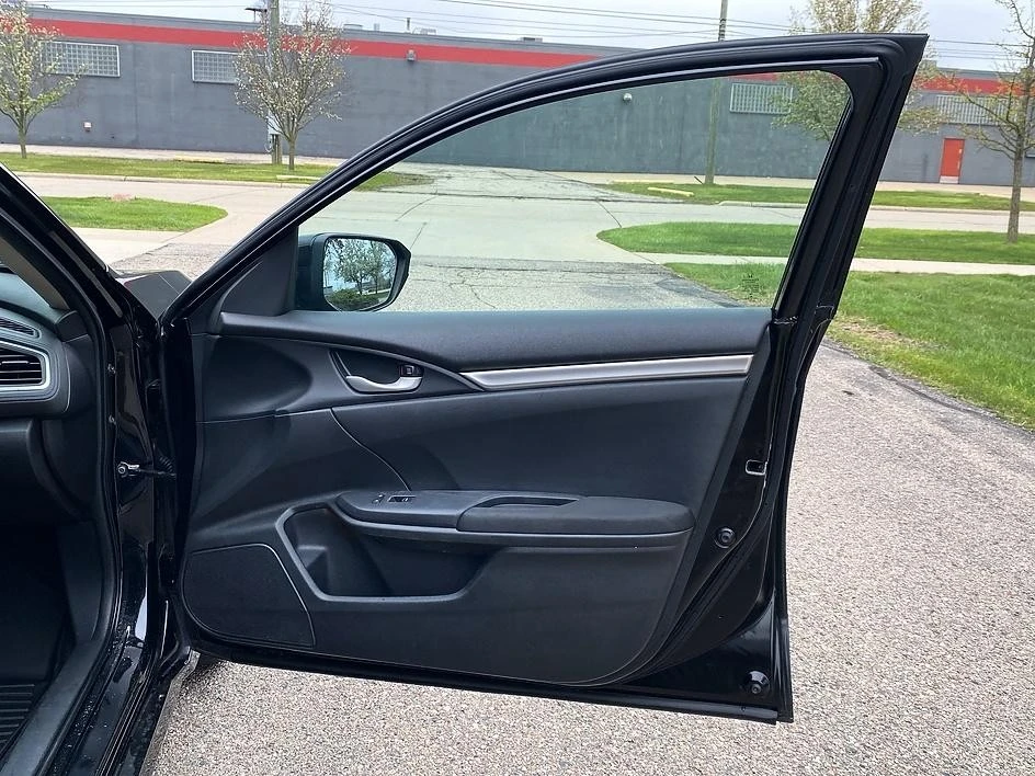 2019 Honda Civic 10th Gen - Image 31 of 31