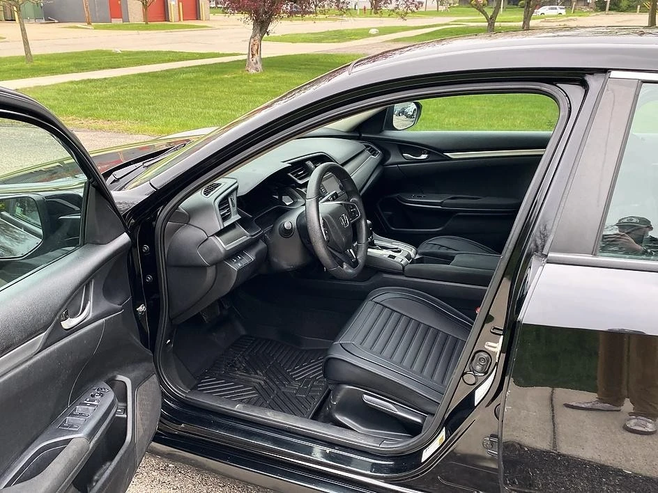 2019 Honda Civic 10th Gen - Image 17 of 31