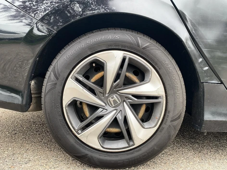 2019 Honda Civic 10th Gen - Image 13 of 31