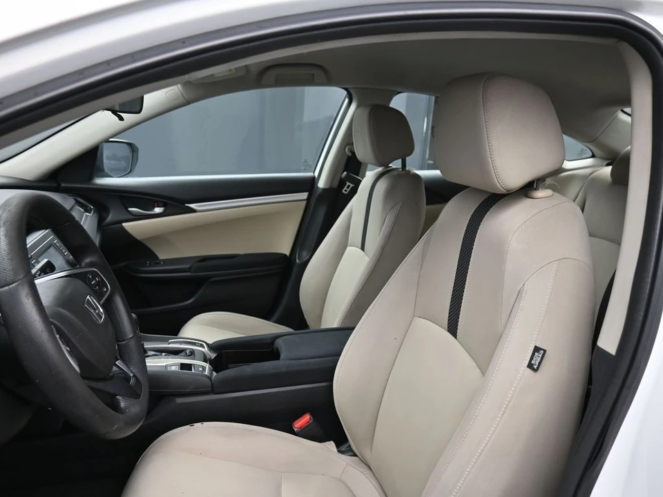 2019 Honda Civic 10th Gen - Image 18 of 31