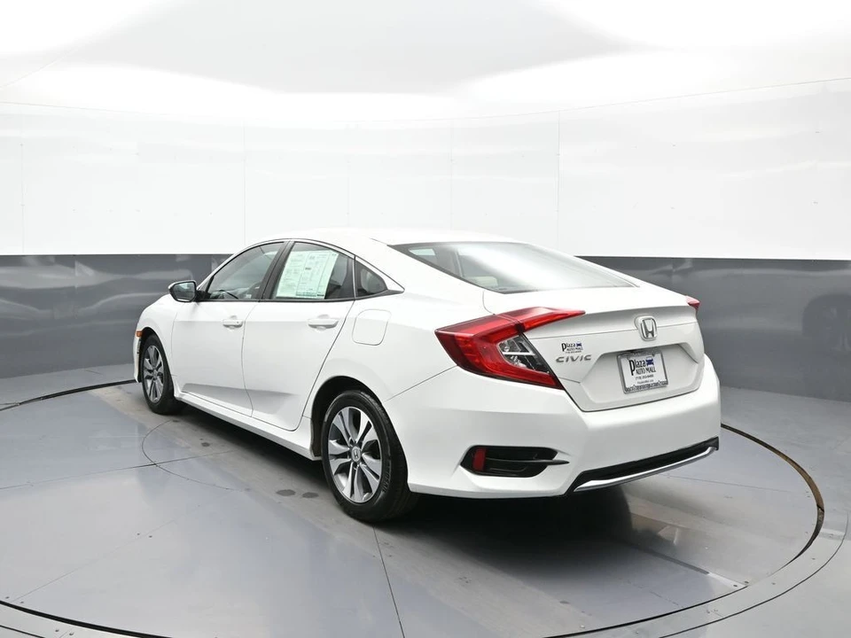 2019 Honda Civic 10th Gen - Image 8 of 31