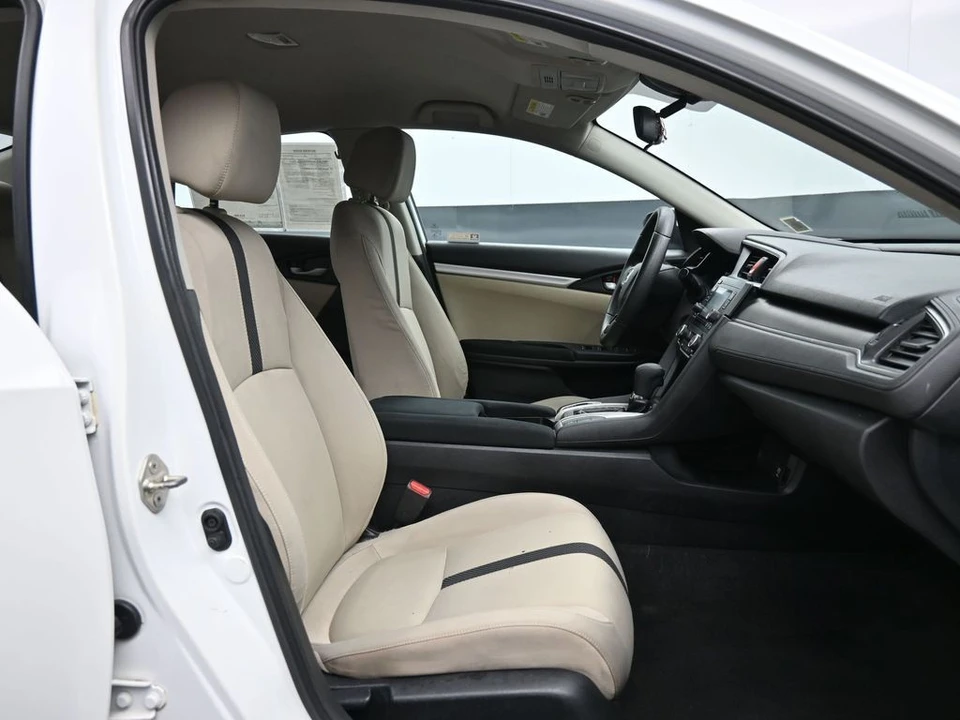 2019 Honda Civic 10th Gen - Image 23 of 31