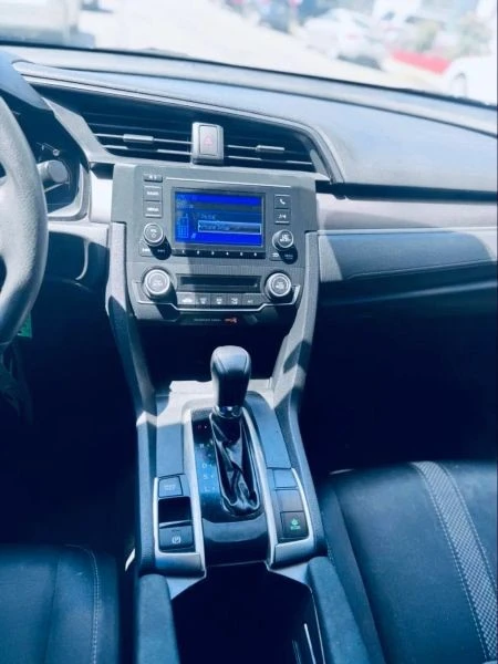 2019 Honda Civic 10th Gen - Image 4 of 4