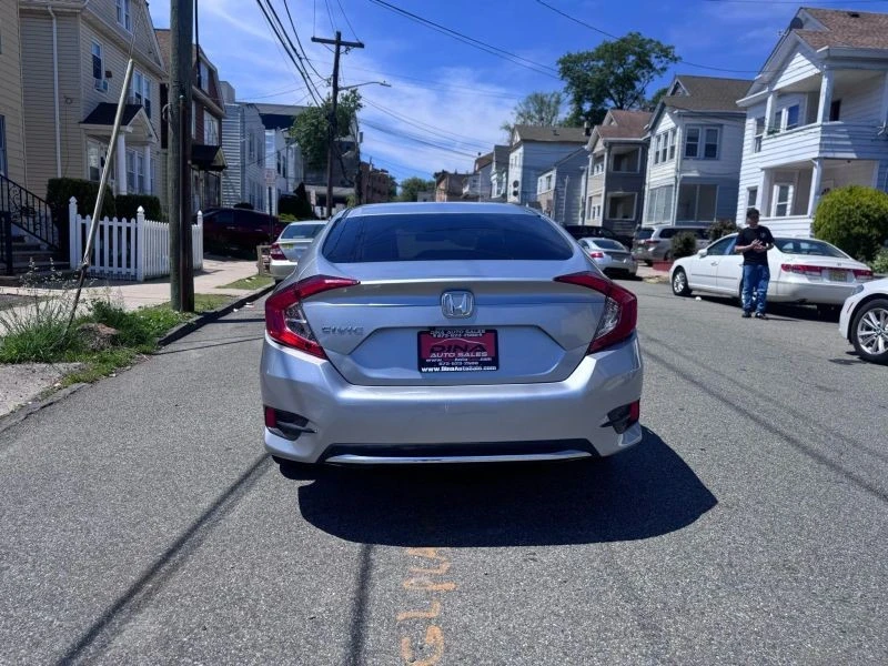 2019 Honda Civic 10th Gen - Image 6 of 12