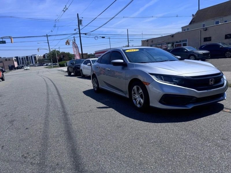 2019 Honda Civic 10th Gen - Image 3 of 12