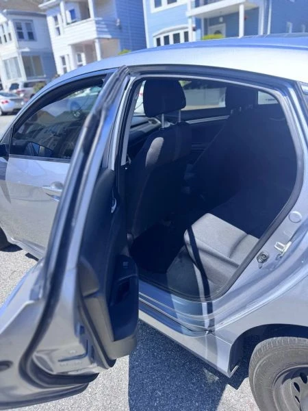 2019 Honda Civic 10th Gen - Image 11 of 12