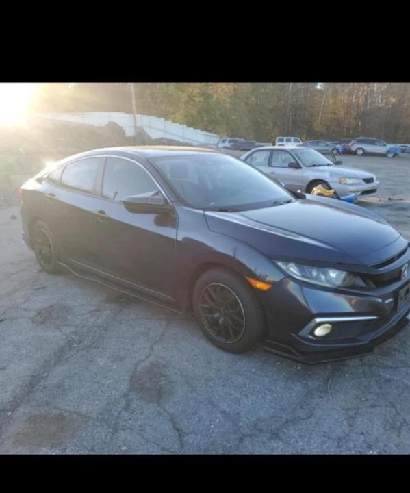 2019 Honda Civic 10th Gen - Image 15 of 25