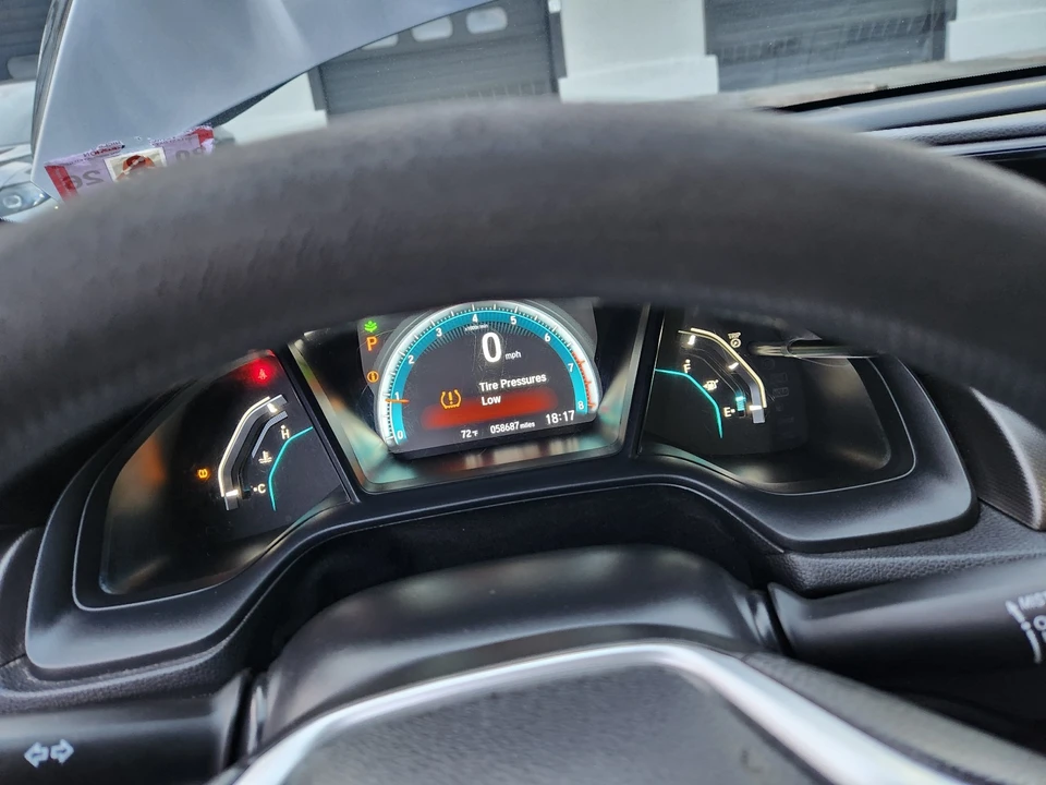 2019 Honda Civic 10th Gen - Image 23 of 25