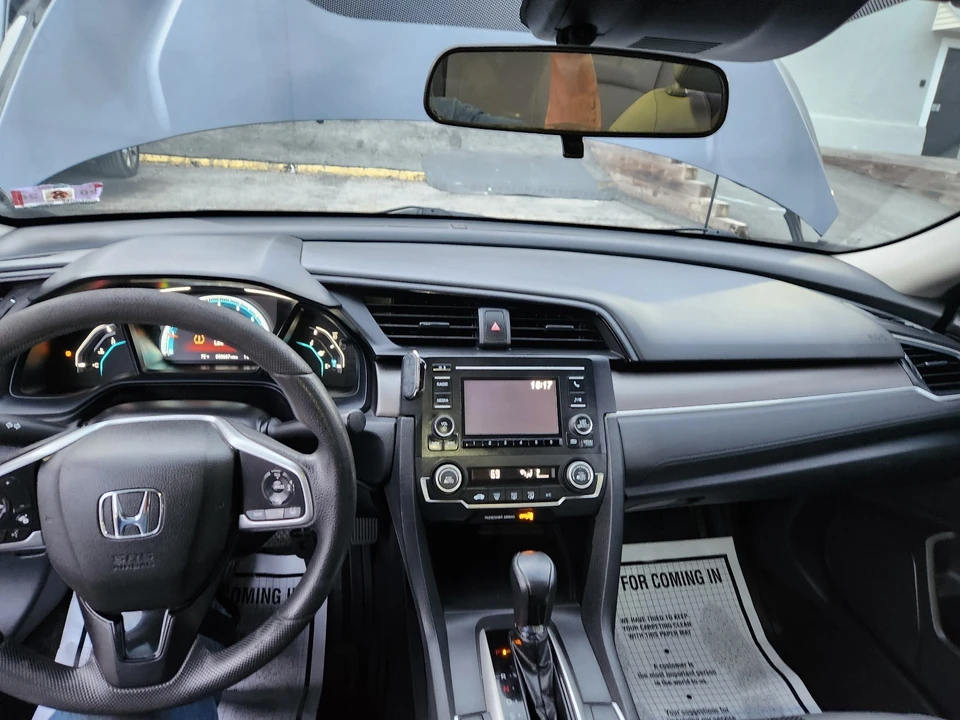 2019 Honda Civic 10th Gen - Image 24 of 25