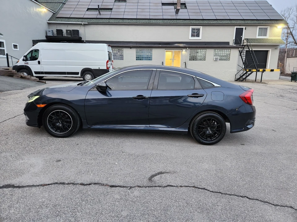 2019 Honda Civic 10th Gen - Image 5 of 25