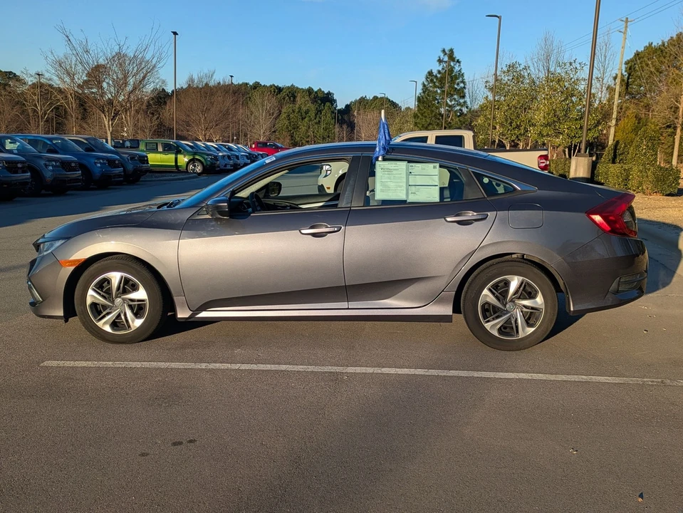 2019 Honda Civic 10th Gen - Image 6 of 12