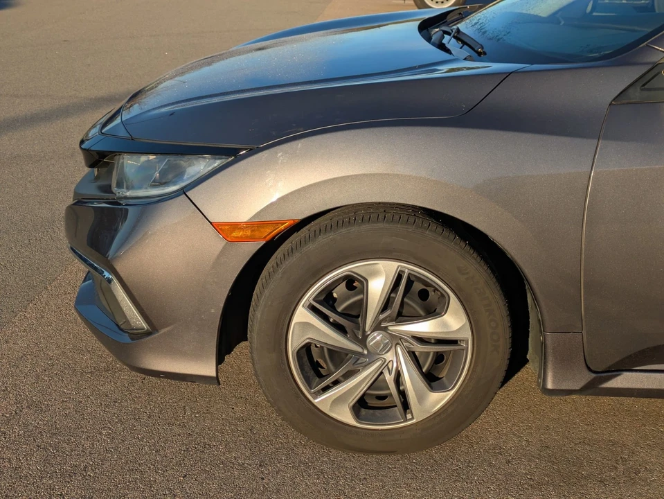 2019 Honda Civic 10th Gen - Image 10 of 12