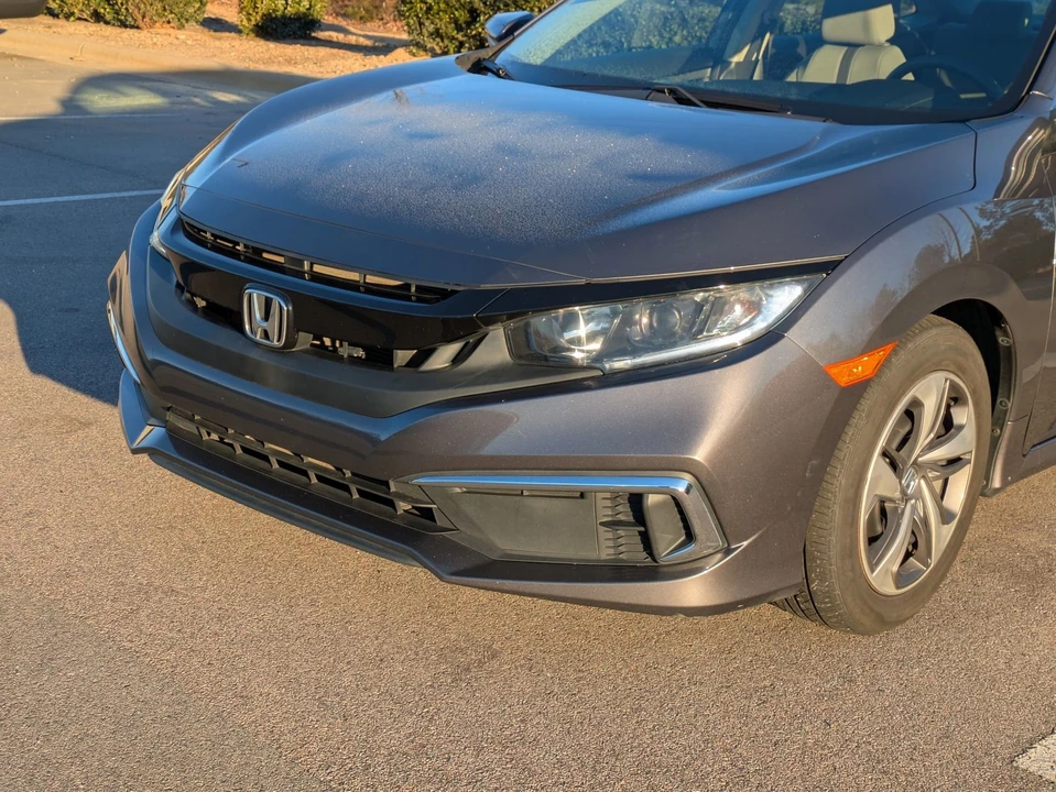 2019 Honda Civic 10th Gen - Image 9 of 12
