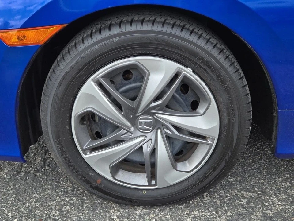 2019 Honda Civic 10th Gen - Image 6 of 19