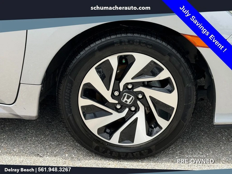 2019 Honda Civic 10th Gen - Image 9 of 26