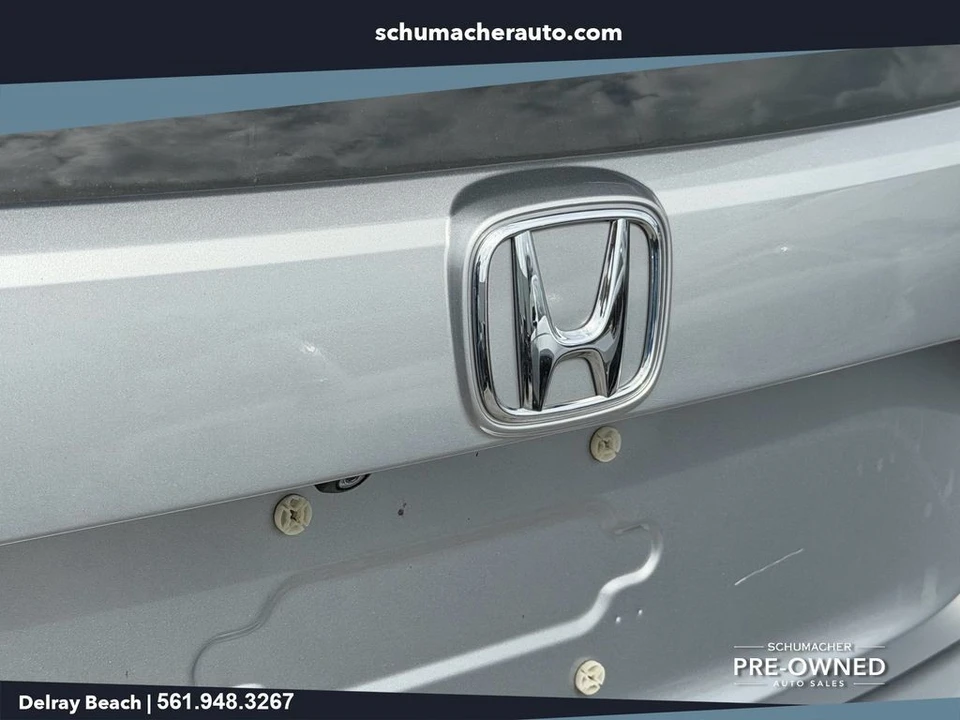 2019 Honda Civic 10th Gen - Image 15 of 26