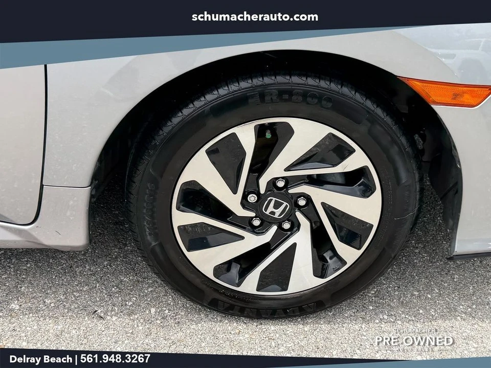 2019 Honda Civic 10th Gen - Image 19 of 26