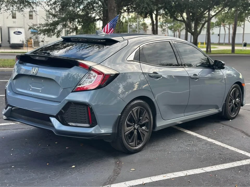2019 Honda Civic 10th Gen - Image 5 of 15