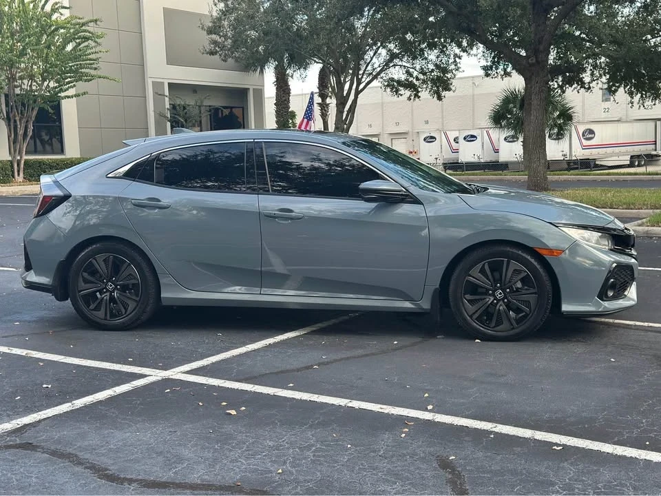 2019 Honda Civic 10th Gen - Image 4 of 15