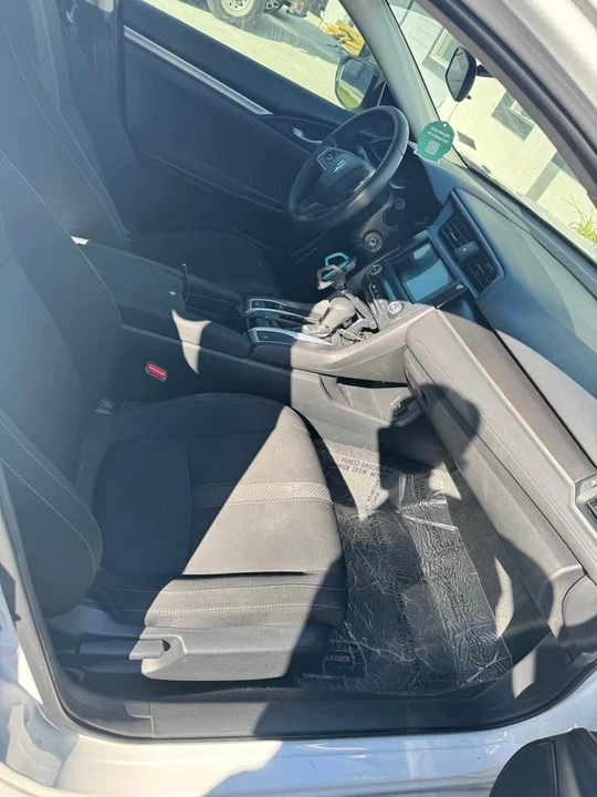 2019 Honda Civic 10th Gen - Image 4 of 18