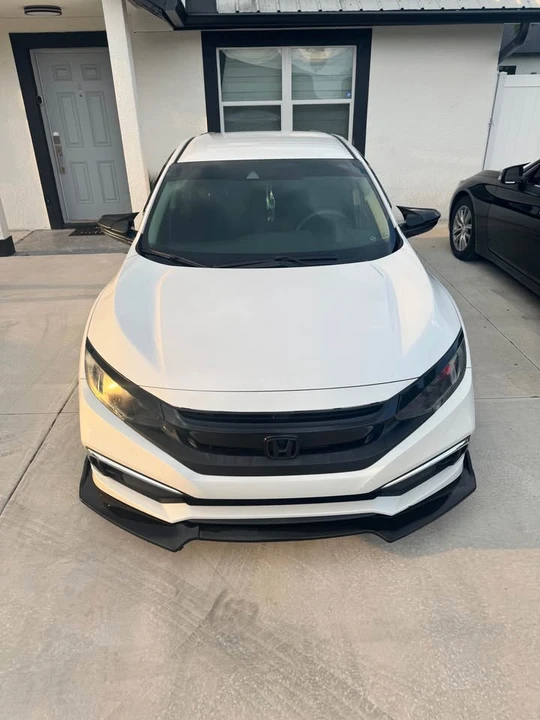2019 Honda Civic 10th Gen - Image 15 of 18