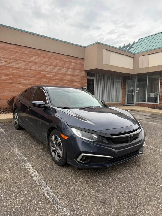 2019 Honda Civic 10th Gen - Image 6 of 9