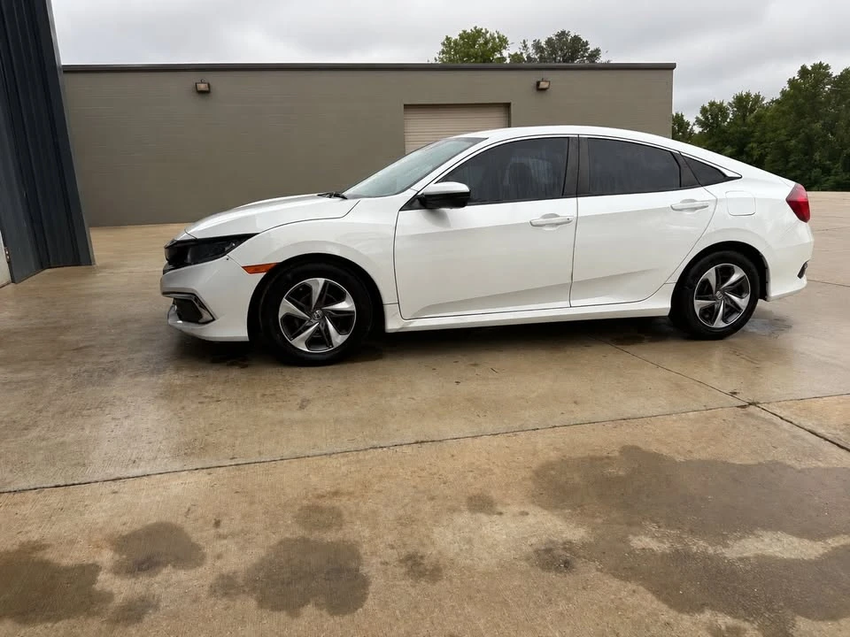 2019 Honda Civic 10th Gen - Image 3 of 4