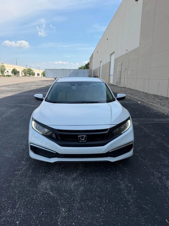 2019 Honda Civic 10th Gen - Image 7 of 17