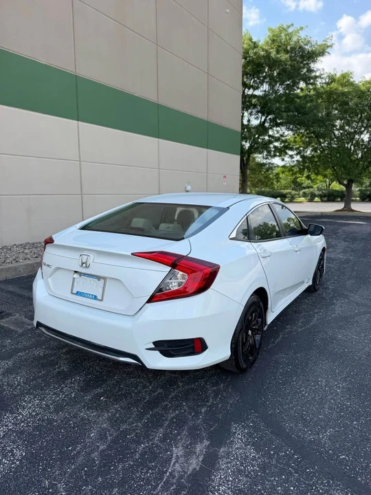 2019 Honda Civic 10th Gen - Image 4 of 17