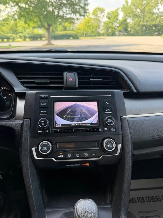 2019 Honda Civic 10th Gen - Image 15 of 17