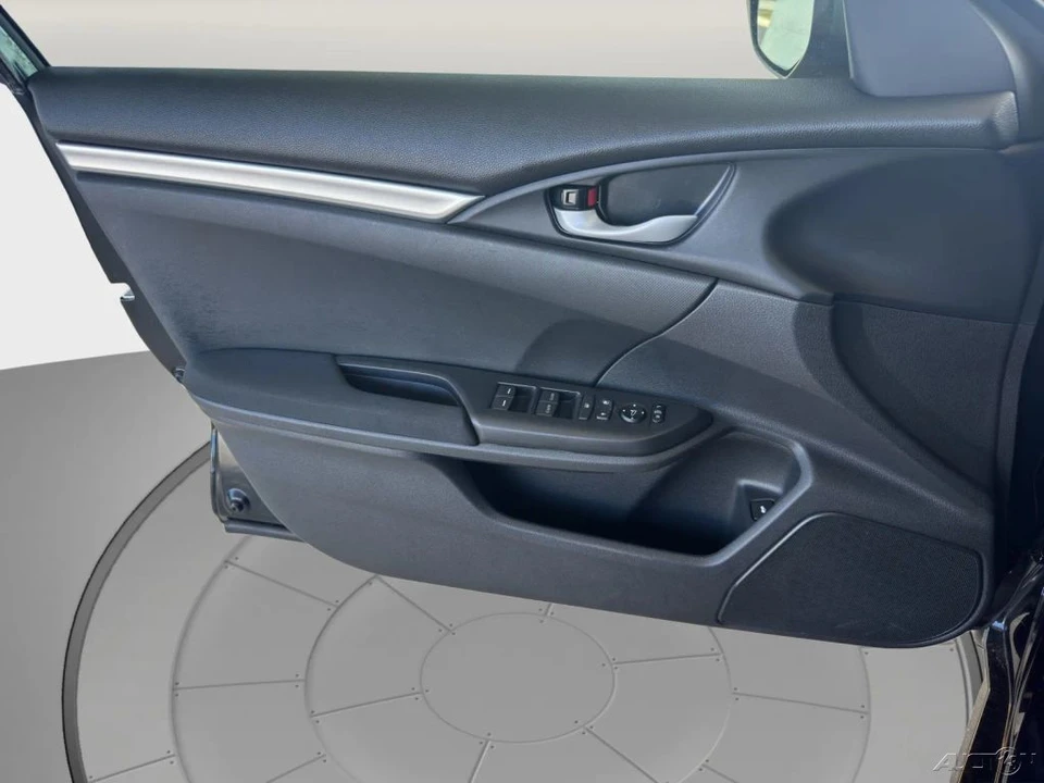 2019 Honda Civic 10th Gen - Image 13 of 21