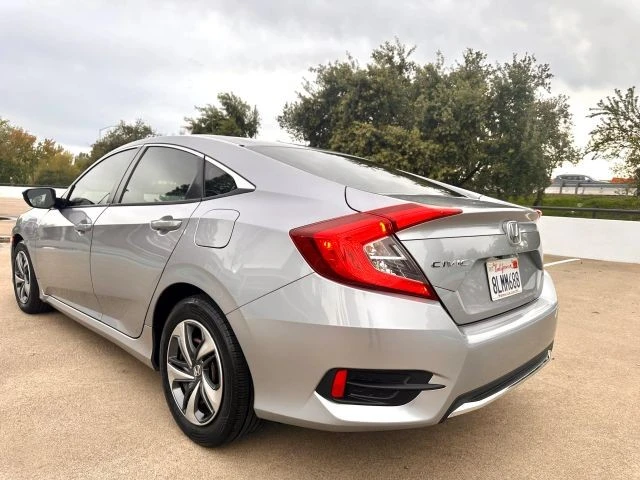 2019 Honda Civic 10th Gen - Image 8 of 21