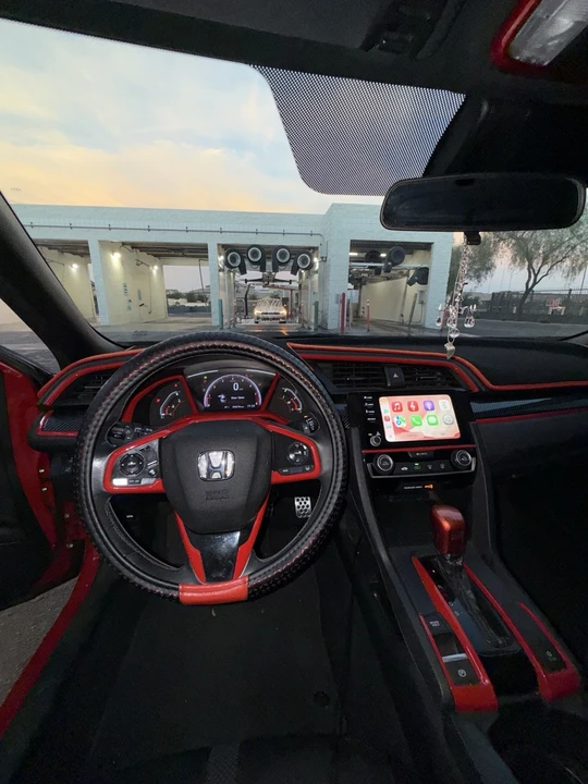 2019 Honda Civic 10th Gen - Image 10 of 13