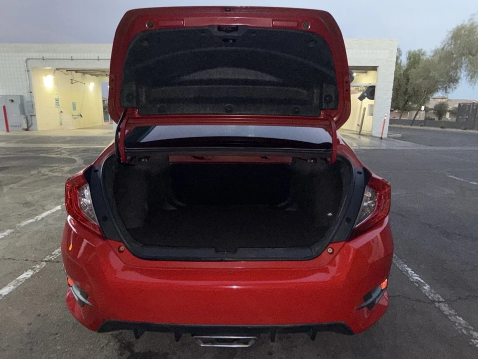2019 Honda Civic 10th Gen - Image 5 of 13