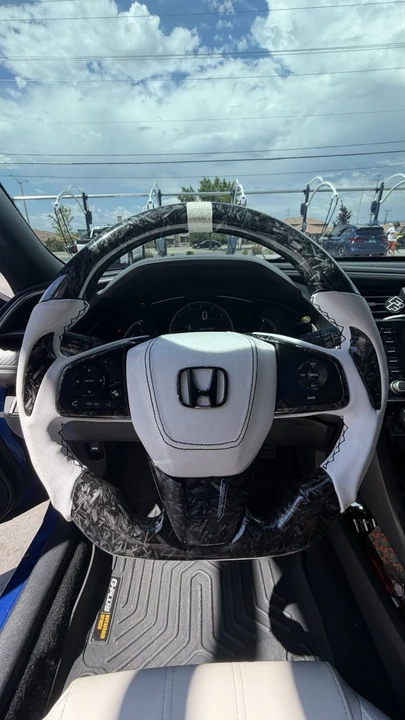 2019 Honda Civic 10th Gen - Image 10 of 24