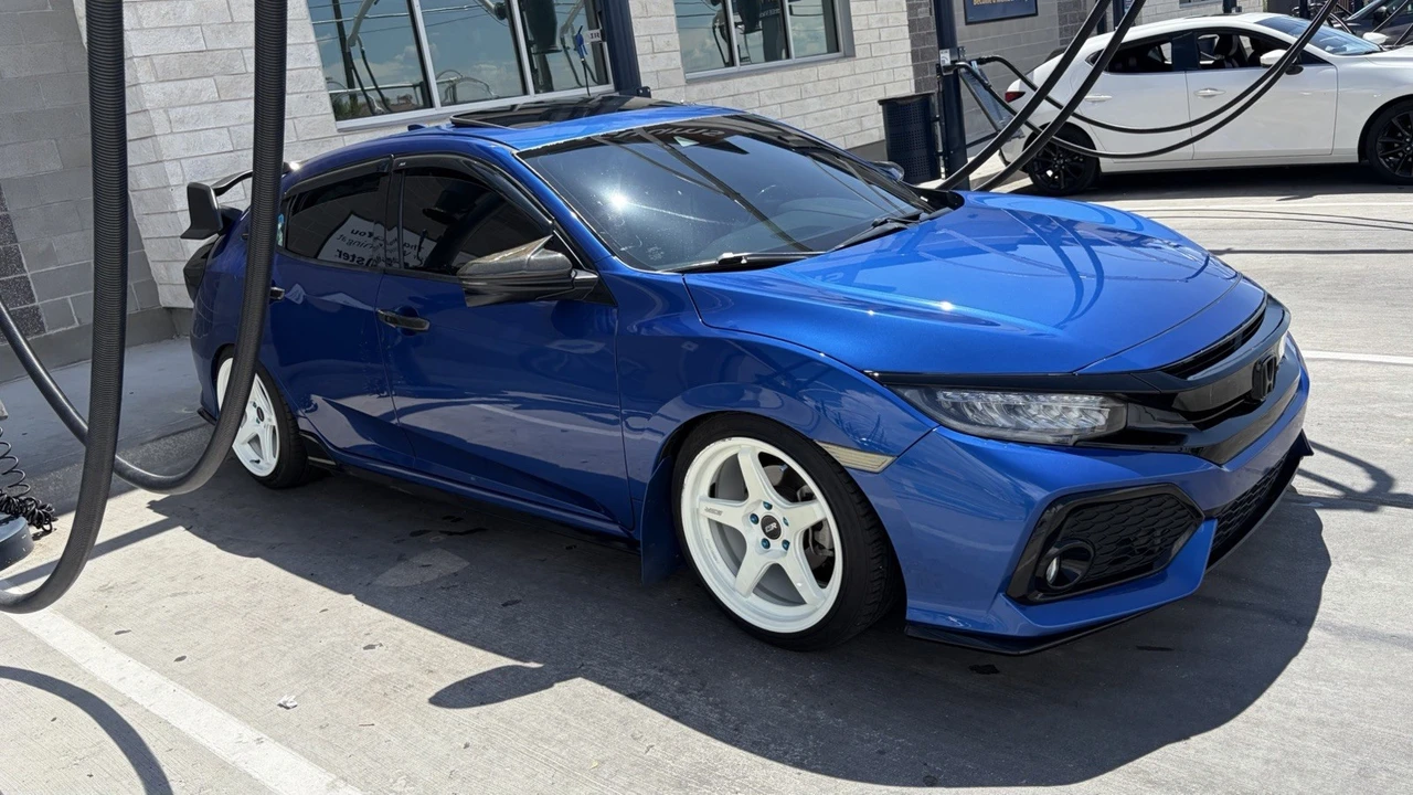 2019 Honda Civic 10th Gen - Image 23 of 24