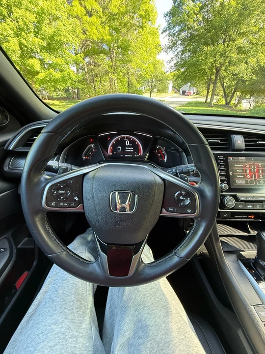 2019 Honda Civic 10th Gen - Image 12 of 28