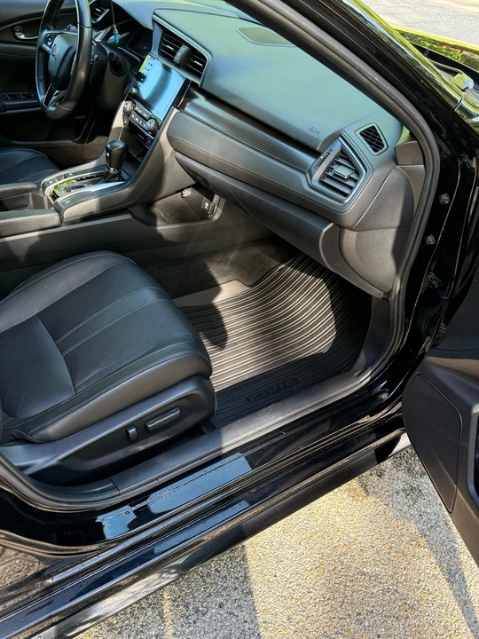 2019 Honda Civic 10th Gen - Image 20 of 28