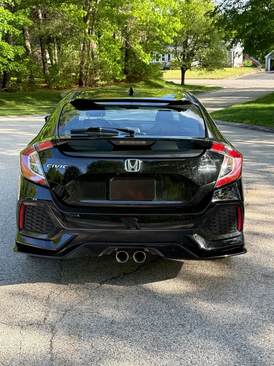 2019 Honda Civic 10th Gen - Image 8 of 28