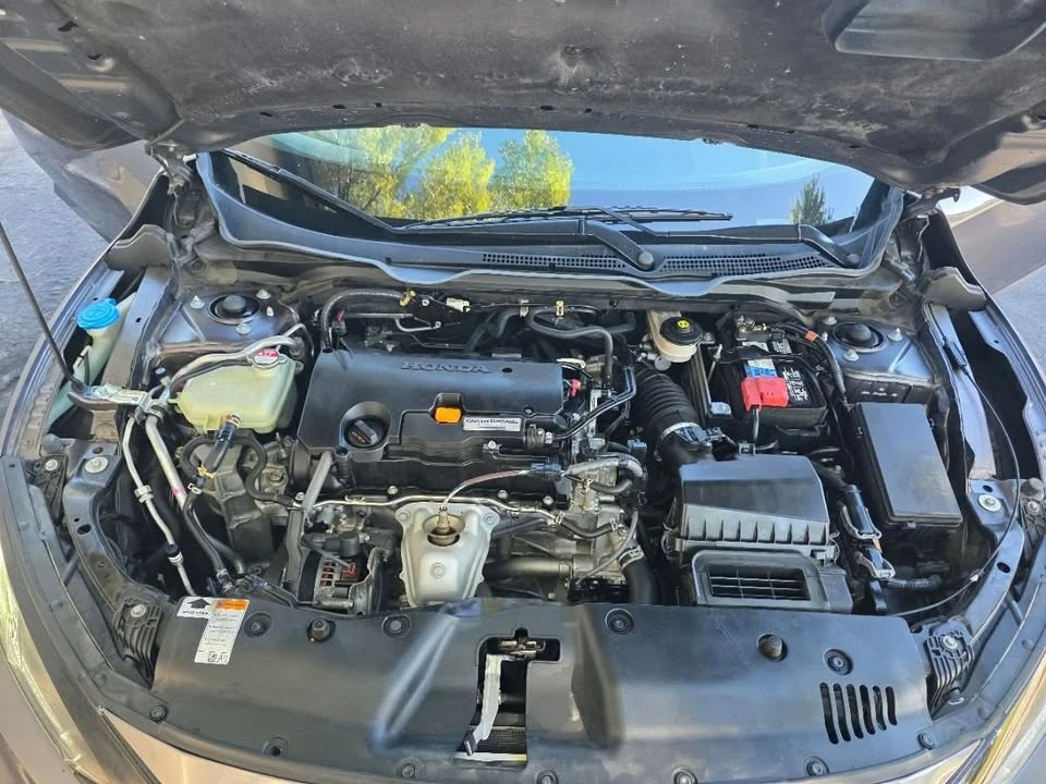 2019 Honda Civic 10th Gen - Image 12 of 19