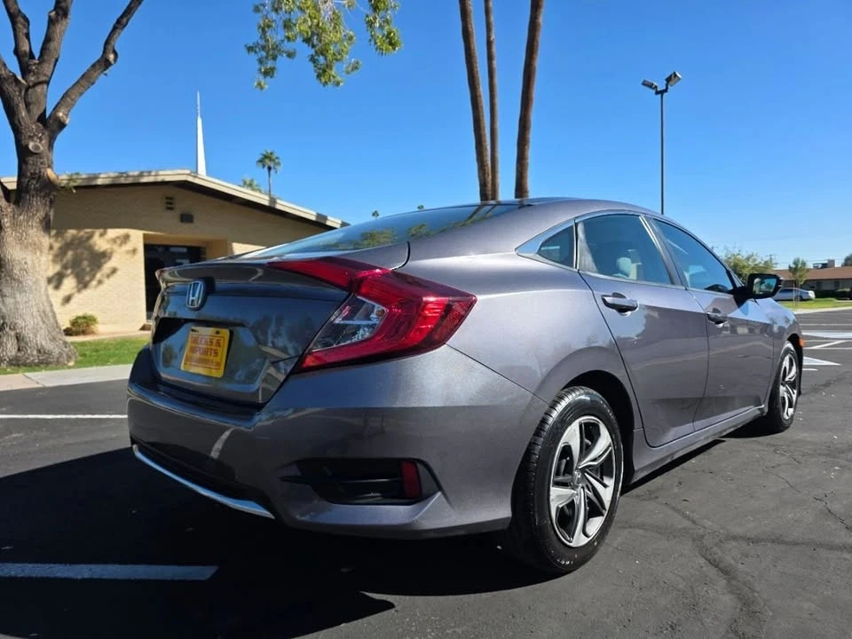 2019 Honda Civic 10th Gen - Image 7 of 19