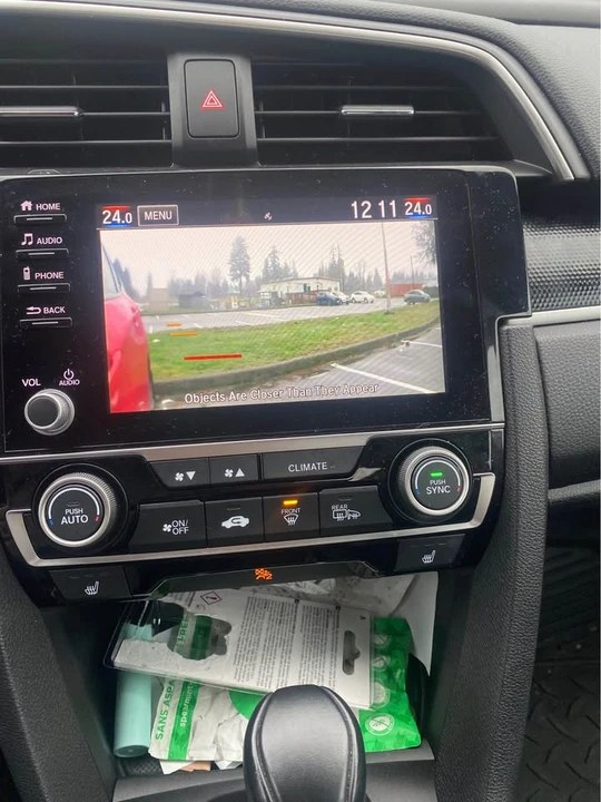 2019 Honda Civic 10th Gen - Image 6 of 9