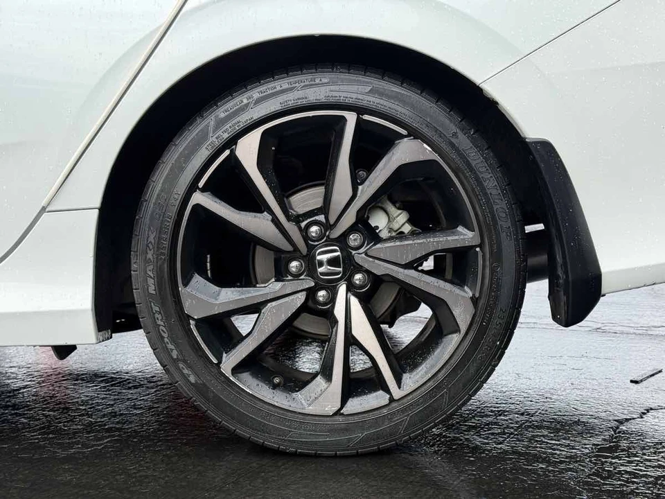 2019 Honda Civic 10th Gen - Image 11 of 21
