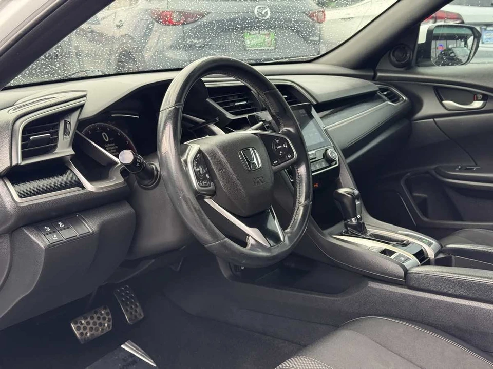 2019 Honda Civic 10th Gen - Image 17 of 21