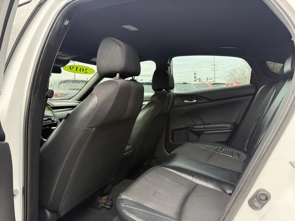 2019 Honda Civic 10th Gen - Image 14 of 21