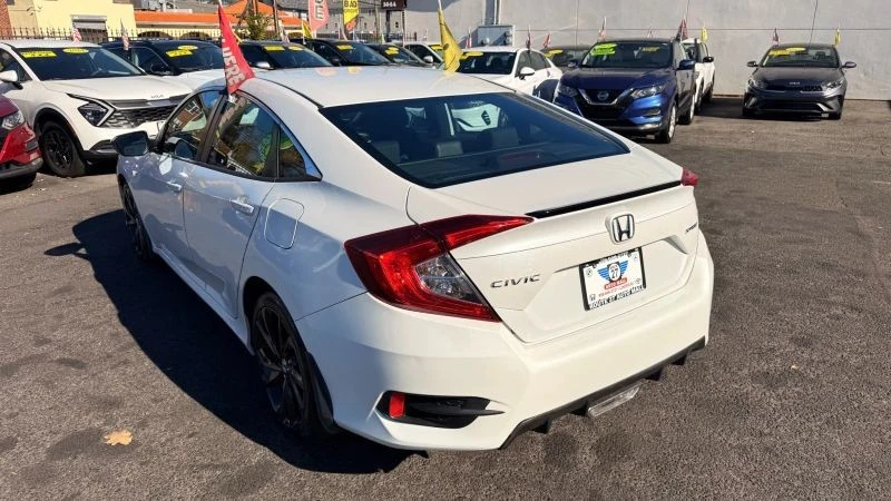 2019 Honda Civic 10th Gen - Image 5 of 12