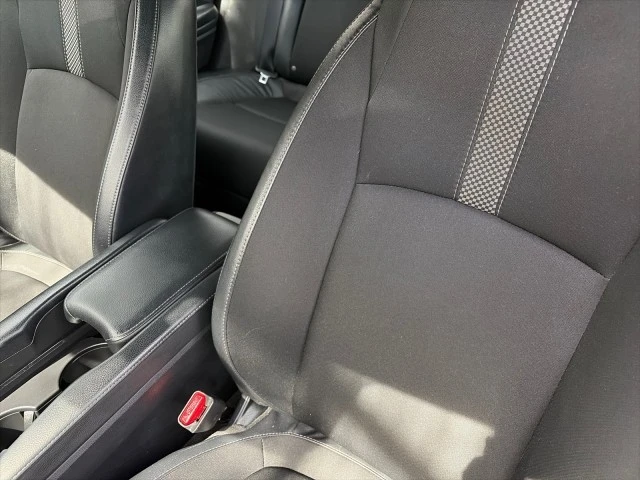 2019 Honda Civic 10th Gen - Image 23 of 31