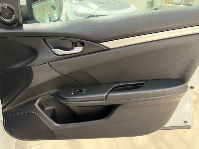 2019 Honda Civic 10th Gen - Image 24 of 31